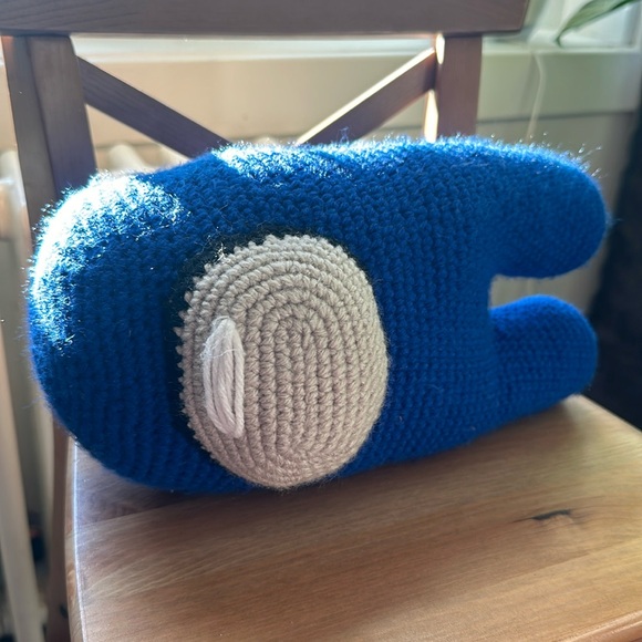 Among Us Crochet Stuffy - Picture 3 of 3